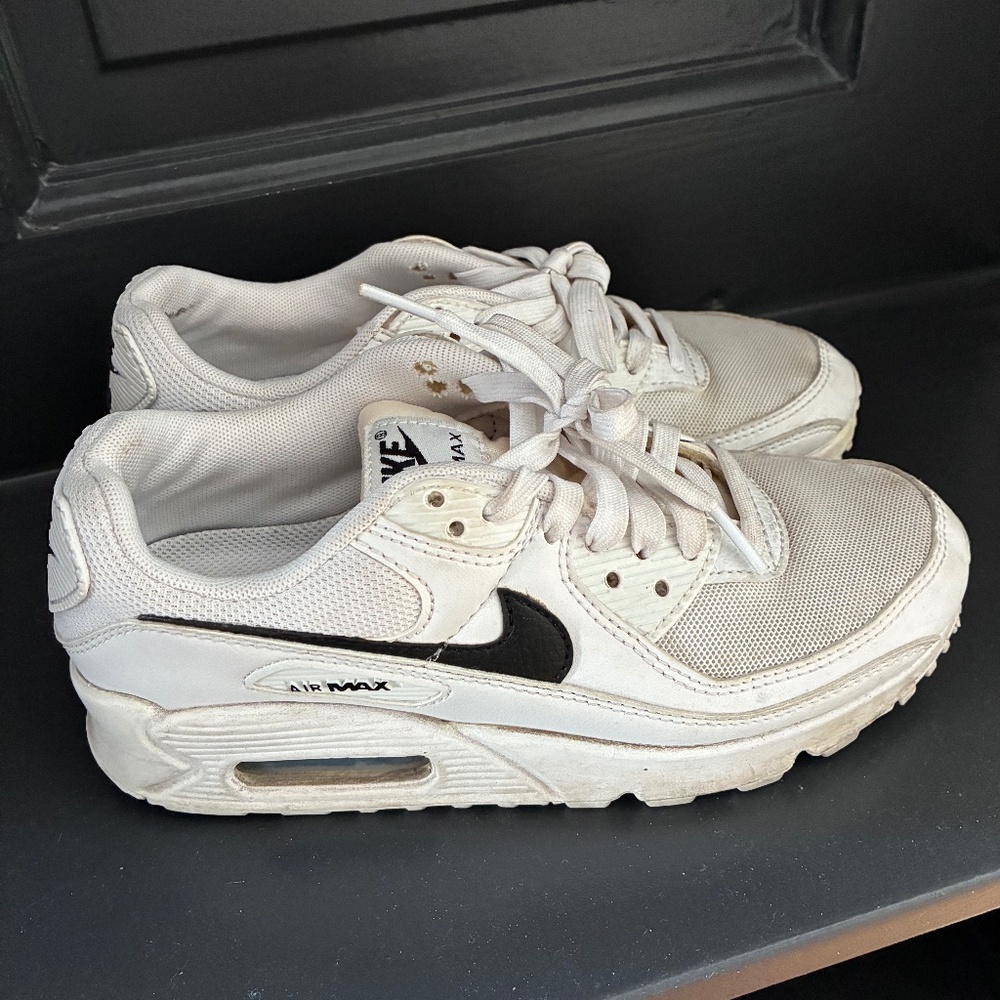 Nike Air Max 90s Women’s Size 6